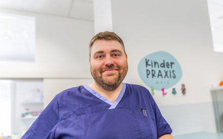 Kinderarzt Weiz Kinderarztpraxis Weiz Dr. Barbara Mayer Kinderärztin Kinderarzt in Weiz Kinderärztliches Team Weiz Pädiatrie Weiz Kinderarzt Gesundheitsversorgung Weiz Mutterkindpassuntersuchung Weiz Ärztin Weiz Dr. Sebastian Großhaupt