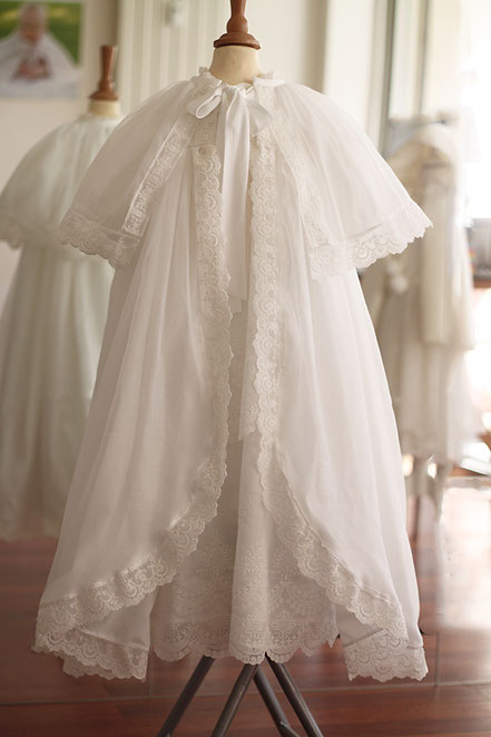 Cape de bapteme dentelle top