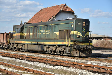 ŽFBH 661-268 vor Kohlezug in Živinice am 08.02.2024 