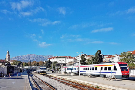 Dieseltriebwagen HŽPP 7123 in Split