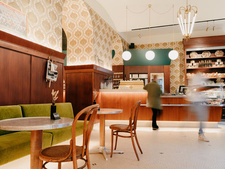 Cafe Adlerhof, Thonet und das Wiener Kaffeehaus sind untrennbar miteinander verbunden