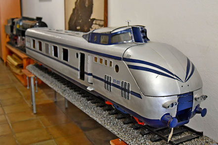Modelllokomotive JŽ 611-001 im EisenbahnmuseumHŽM Zagreb