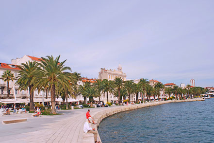 Split Riva vom Bahnhof bis zur Altstadt