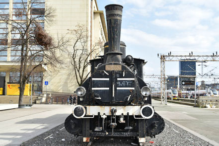 Denkmallokomotive Dampflokomotive JŽ 125 052 Schwarze Katica "Crna Katica" Zagreb Hauptbahnhof