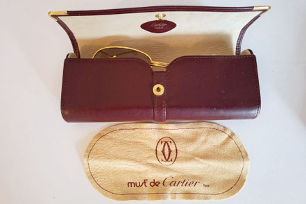 MAG Lifestyle Magazin online - Le Must de Cartier Brillenetuis Bordeaux