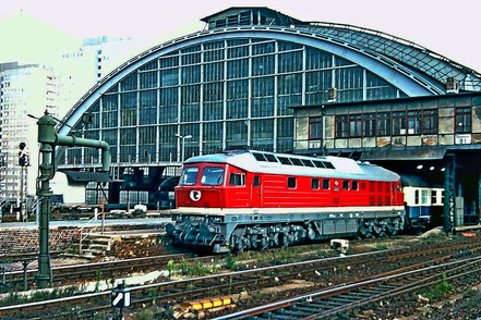 Mit dem Zug in den 80er Jahren von Wien Franz Josef Bahnhof nach Berlin Ost Bahnhof