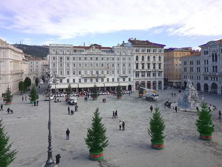 Triest, Piazza Unita d'Italia, der grösste zum Meer hin offenen Platz Europas