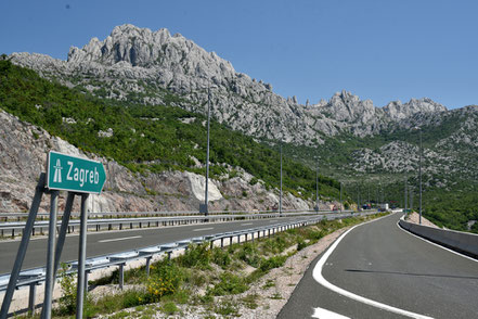 Mit dem Auto in den Urlaub nach Kroatien reisen auf der Autobahn A1 "Dalmatina"