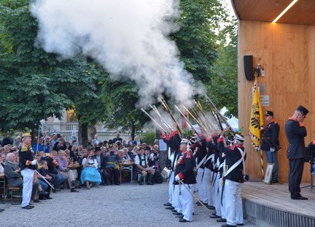 MAG Lifestyle Magazin Reisen Urlaub Österreich Bad Ischl Habsburger Wittelsbacher Kaisertage Kaisergeburtstag Kaiser Franz Josef Joseph Geburtstag Kaisermesse Kaiserhymne