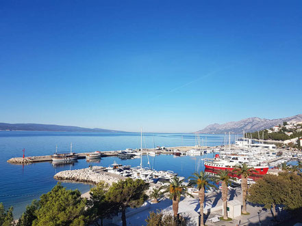 Segelurlaub in Dalmatien elegant cruisen mit der ELAN 45 Showtime ab Baska Voda an der Makarska Riviera