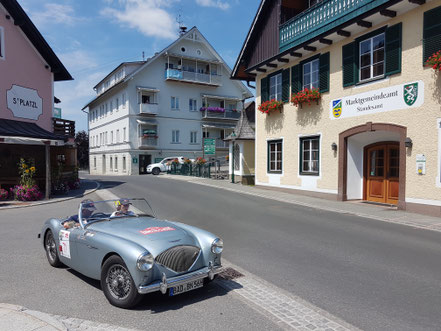 Urlaub & Events in Österreich, die schönsten Oldtimer in Bad Mitterndorf bei der Ennstal Classic im Salzkammergut