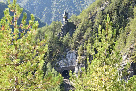 Gebirgsstrecke über den Ivan Pass