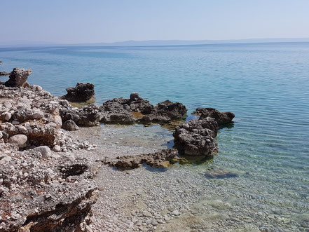 Die schönste FKK freundlichen Strände an der Makarska Riviera in Promajna, schwimmen, sonnen und nackt baden