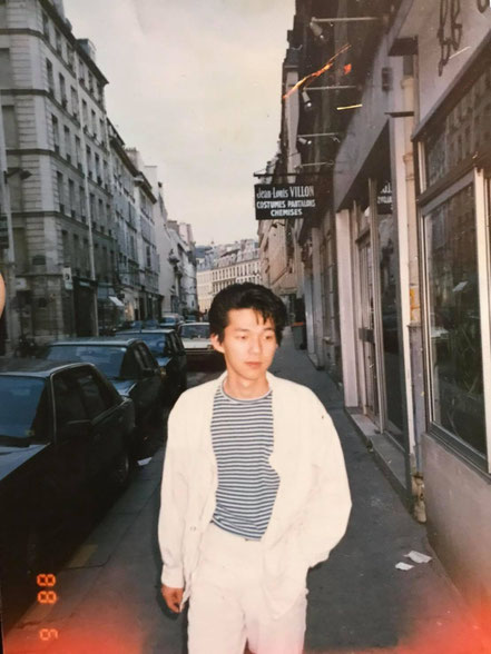 板前だったタケさん。パリの京料理屋さんで働いていた20歳頃の写真。