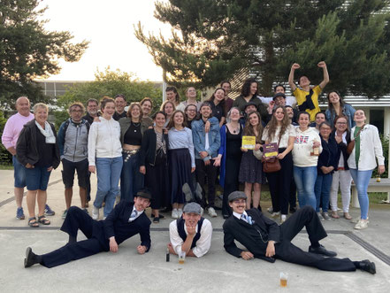 Photo de groupe Concours à l'issu des résultats de l'épreuve scénique au concours Meliaj de la confédération Kenleur en 2024