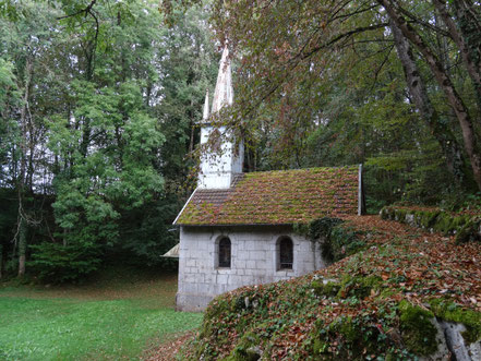 Bild: Felsenkirchlein unterwegs im Jura