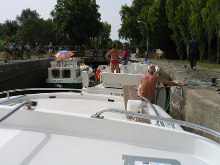 Bild: Hausboot-Tour auf dem Canal du Rhône a Sète und Étang de Thau in den Canal du Midi 