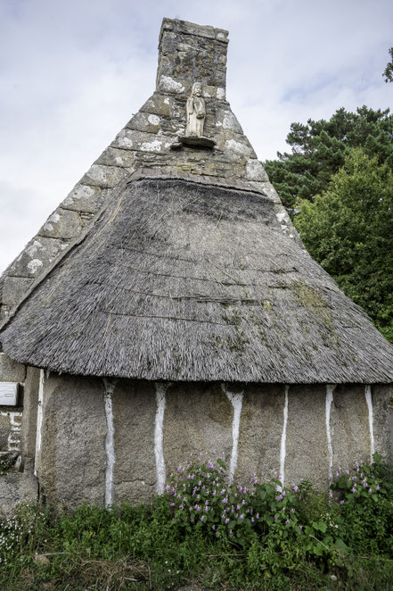 Bild: Kérascoët das bewohnte Museumsdorf, in der Bretagne  