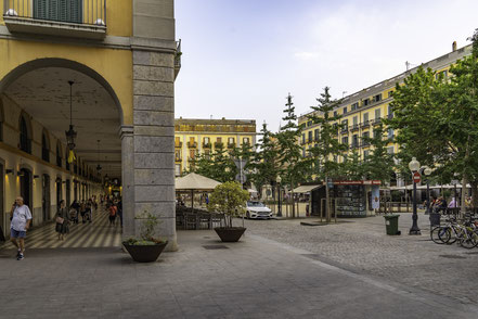 Bild: Plaça Indepèndecia de Girona, Girona