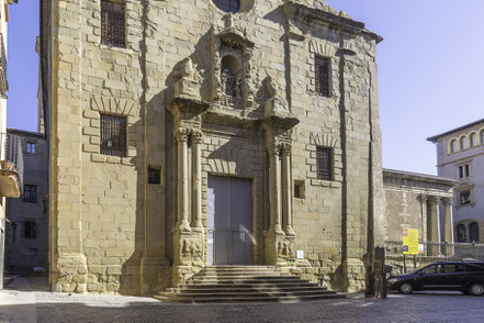 Bild: Fassade der Eglesia de la Pietat in Vic