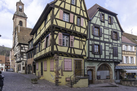 Bild: in der Rue des Grois Églises in Riquewihr im Elsass, Frankreich