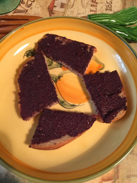 Bild: Rezept Junger Lauchsalat mit Tapenade-Brot