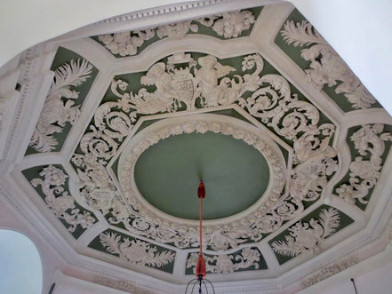Bild: Im Innern von Château Suze-la-Rousse 