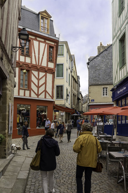 Bild: Rue Bienheureux Pierre Rogues in Vannes