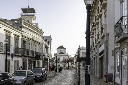 Bild: In den Straßen von Tavira