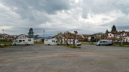 Bild: Wohnmobilstellplatz in Saint-Jean-Pied-de-Port 