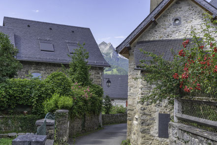 Bild: Dorfstraße in Lescun 