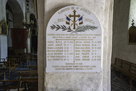 Bild: Gedenktafel in der Église Saint-Aventin-de-Larbouste in Saint-Aventin