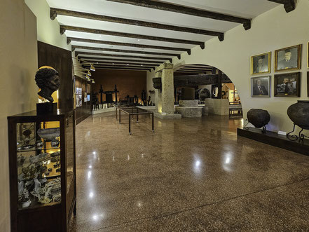 Bild: Ausstellung und Museum im Weingut Torres in Vilafranca del Penedès