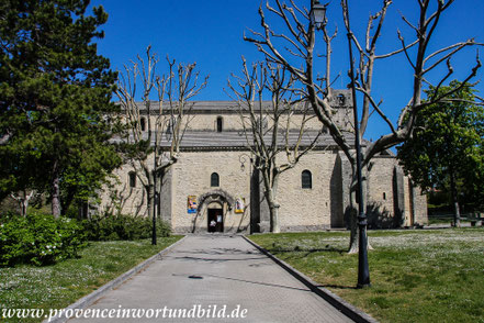 Bild: Kathedrale Notre-Dame-de-Nazareth in Vaison-la-Romain 