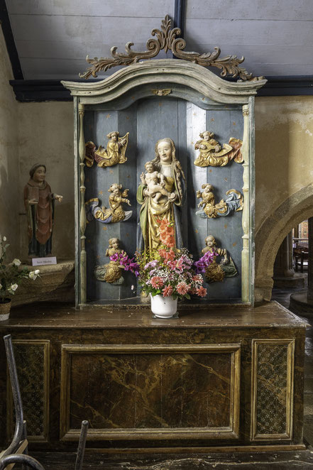 Bild: Seitenaltar in der Chapelle Notre-Dame de Penhors  