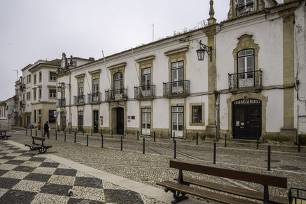 Bild: Praça da república in Tomar, Portugal