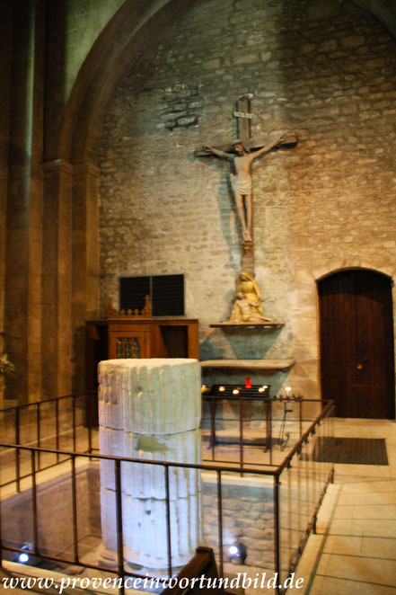 Bild: Kathedrale Notre-Dame-de-Nazareth in Vaison-la-Romain 