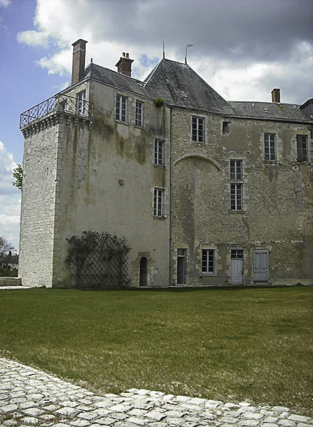 Bild: Château Brisson in Saint Brisson-sur-Loire  