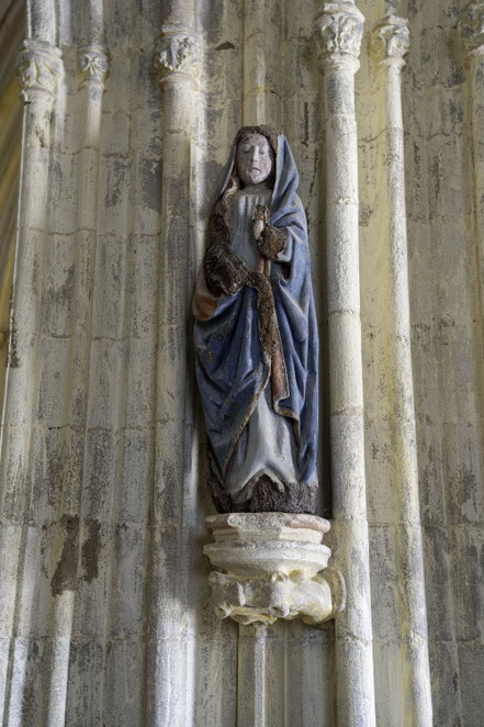 Bild: Statue Notre Dame des Douleurs in der Chapelle Notre-Dame de Tronoën