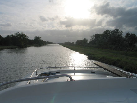 Bild: Hausboot-Tour auf dem Canal du Rhône a Sète und Étang de Thau in den Canal du Midi 