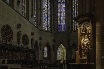 Bild: Der Chor mit kunstvollem Gestühl in der "Collégiale St.-Martin", die Stiftskirche Saint-Martin in Colmar