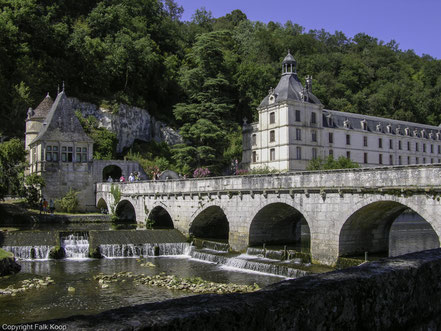 Bild: Pont coudé von seiner Südseite gesehen in Brantôme