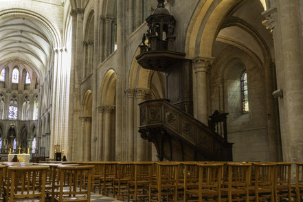 Bild: Die Kanzel in der Église Saint-Étienne in Caen