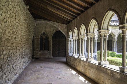 Bild: Der Kreuzgang in der Abbaye Sainte Marie in Arles-sur-Tech 