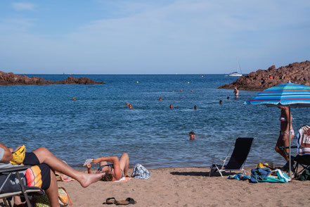 Bild: Tiki Plage in Saint-Raphael, Massif de l´Estérel