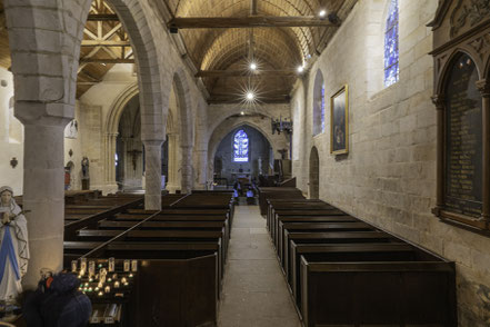 Bild: Seitenschiff der Église Saint Valery auf dem Cimetière marin de Varengeville-sur-mer