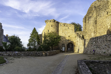 Bild:  Sainte-Suzanne-en-Chammes, Frankreich