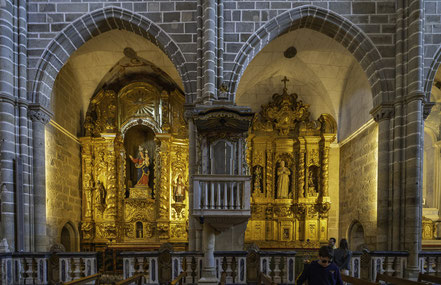 Bild: Seitenkapellen in der Igreja de São Francisco in Évora