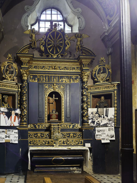 Bild: Rosenkranzaltar in der Église Notre-Dame-de-l’Assomption in Puget-Théniers