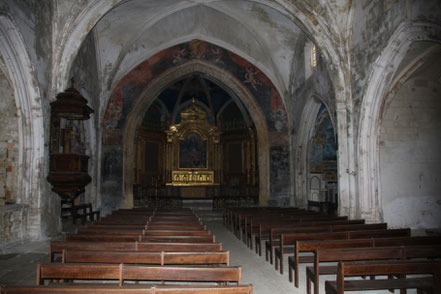 Bild: im Innern der Kirche Saint-Luc in Ménerbes im Vaucluse